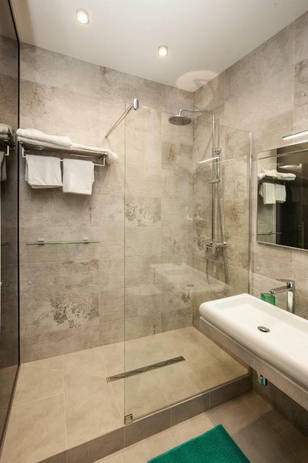 Odss Suites Одеса Екстериор снимка